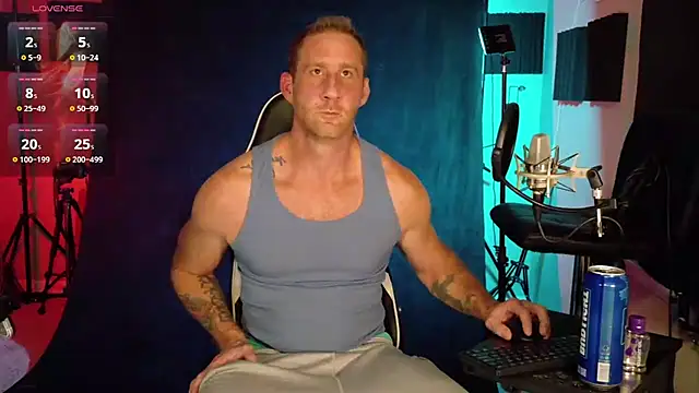 Snapshot of FiftyShadez chatting on October 26, 12:45 am FiftyShadez online show from October 26, 12:45 am