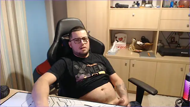 bigpuff hott online show from October 22, 9:40 pm