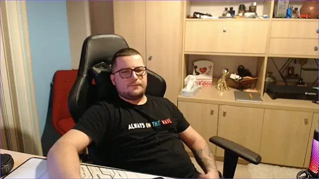 bigpuff hott online show from October 19, 8:34 pm