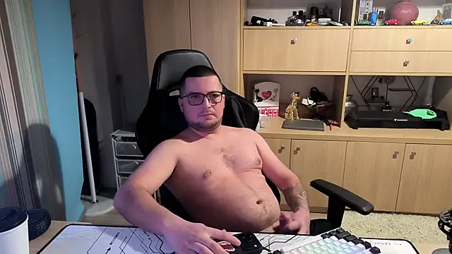 bigpuff hott online show from October 18, 8:25 pm