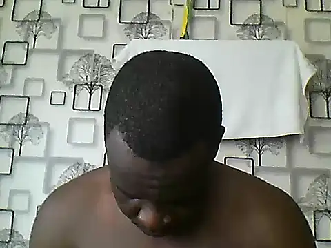 Snapshot of Chumba_001 chatting on October 27, 5:21 am Chumba 001 online show from October 27, 5:21 am