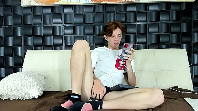 Snapshot of daniel_hot03 chatting on March 21, 9:45 pm daniel hot03 online show from March 21, 9:45 pm