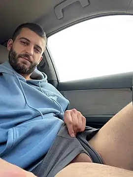 ElChapoGuzman95 online show from March 26, 7:45 am