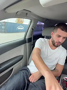 Snapshot of ElChapoGuzman95 chatting on November 1, 6:50 am ElChapoGuzman95 online show from November 1, 6:50 am