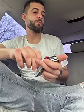 ElChapoGuzman95 online show from December 23, 8:01 am