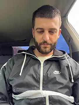 ElChapoGuzman95 online show from April 23, 3:47 pm