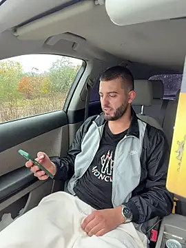 Snapshot of ElChapoGuzman95 chatting on October 26, 6:15 am ElChapoGuzman95 online show from October 26, 6:15 am