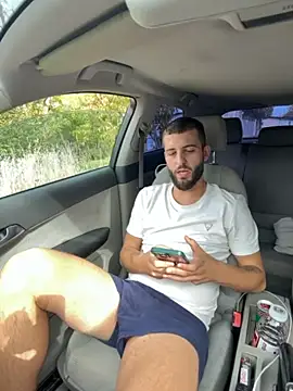 Snapshot of ElChapoGuzman95 chatting on October 14, 9:49 am ElChapoGuzman95 online show from October 14, 9:49 am