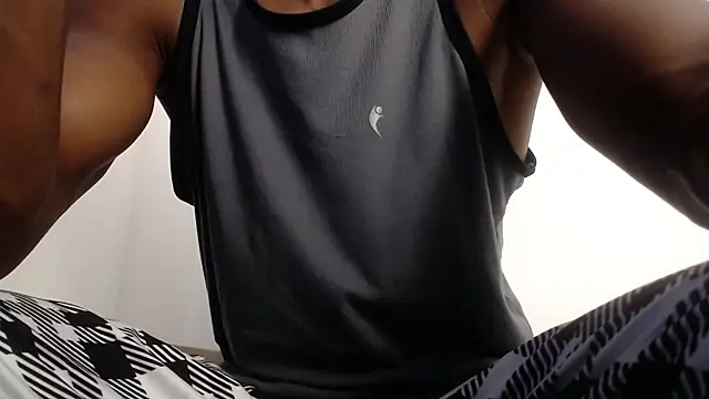 Snapshot of drake_brwon_23 chatting on November 1, 2:32 pm drake brwon 23 online show from November 1, 2:32 pm