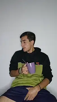 Thick Cock online show from April 28, 3:33 am