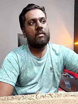 Snapshot of Rayansmith_ chatting on February 11, 7:38 pm Rayansmith online show from February 11, 7:38 pm