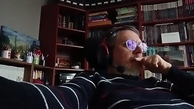 Mandra is a whore online show from November 27, 8:51 am