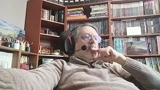 Snapshot of Mandra_is_a_whore chatting on October 31, 9:45 am Mandra is a whore online show from October 31, 9:45 am