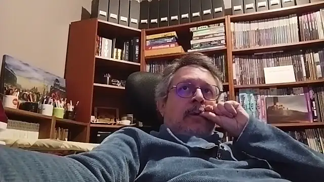 Snapshot of Mandra_is_a_whore chatting on October 19, 6:33 pm Mandra is a whore online show from October 19, 6:33 pm