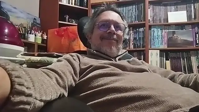 Snapshot of Mandra_is_a_whore chatting on October 21, 9:39 pm Mandra is a whore online show from October 21, 9:39 pm