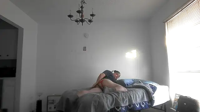 Peachestabby147 online show from February 25, 1:45 pm