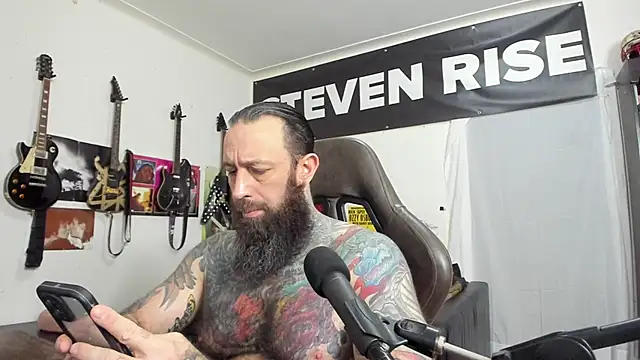 StevenRiseNYC online show from December 3, 1:17 am