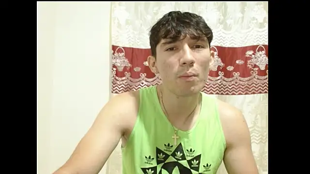 ChicoMaloFfF online show from December 18, 12:39 am