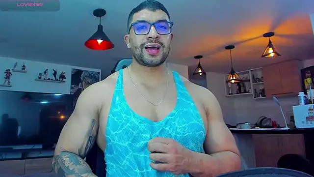 Snapshot of Michael_Diamond chatting on January 20, 3:48 am Michael Diamond online show from January 20, 3:48 am