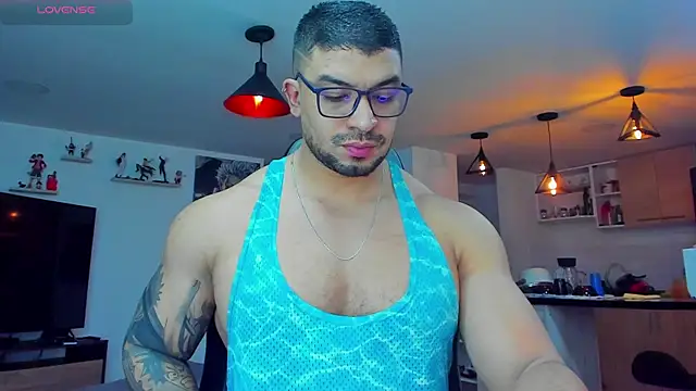 Snapshot of Michael_Diamond chatting on February 25, 2:14 am Michael Diamond online show from February 25, 2:14 am