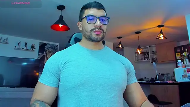 Snapshot of Michael_Diamond chatting on December 14, 4:01 am Michael Diamond online show from December 14, 4:01 am