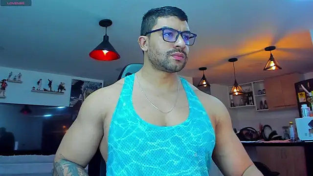 Snapshot of Michael_Diamond chatting on December 18, 2:53 am Michael Diamond online show from December 18, 2:53 am