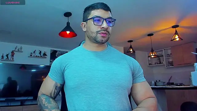 Snapshot of Michael_Diamond chatting on January 14, 2:29 am Michael Diamond online show from January 14, 2:29 am