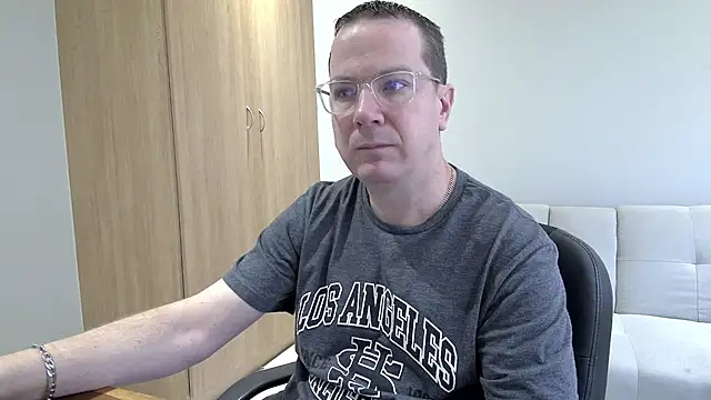 Snapshot of BrettJ81 chatting on October 23, 10:51 am BrettJ81 online show from October 23, 10:51 am