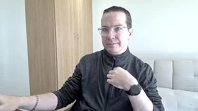 BrettJ81 online show from May 23, 10:10 am