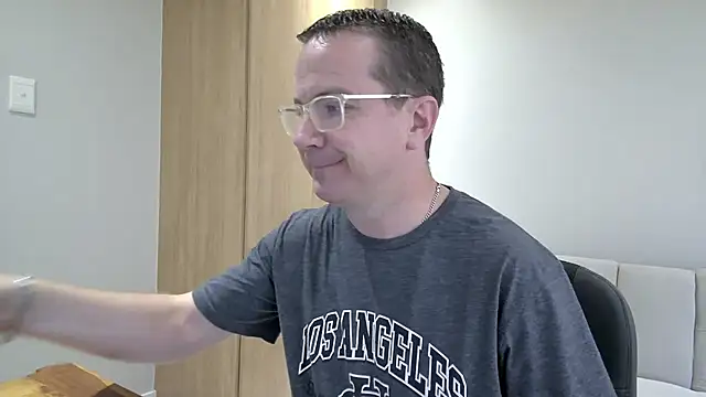 Snapshot of BrettJ81 chatting on December 9, 2:40 pm BrettJ81 online show from December 9, 2:40 pm