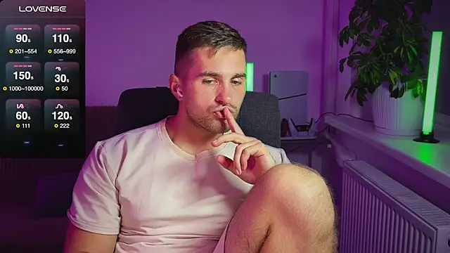 Snapshot of Sweeet__boy chatting on October 4, 4:01 pm Sweeet boy online show from October 4, 4:01 pm